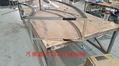 南非之寶——金佰利珠寶展柜制作半成品圖.jpg 南非之寶——金佰利珠寶展柜制作半成品圖.jpg