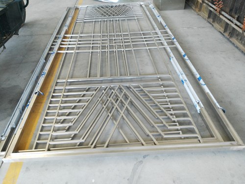 碧桂園不銹鋼屏風(fēng)